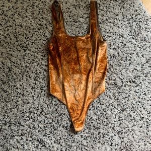 Wilfred Free bodysuit. Size large. Crushed velvet burnt orange.